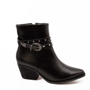 Botin Color Negro Con Detalles Color Plata