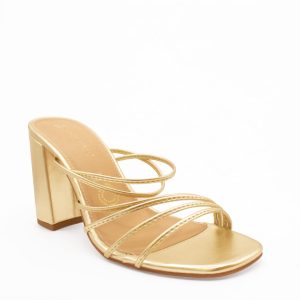 Sandalia De Tacón Color Dorado